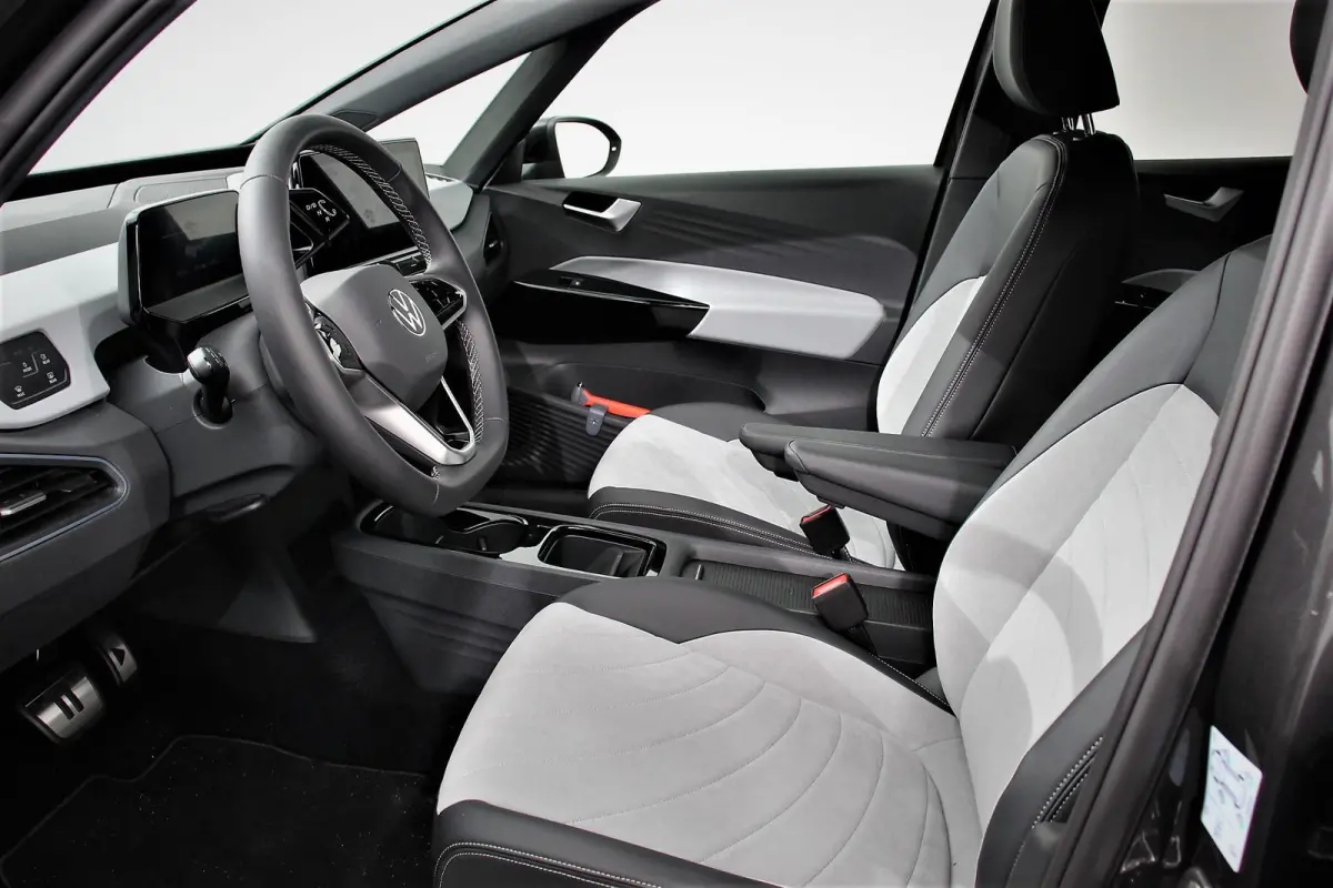 Pro Edition 204pk Warmtepomp 18"Lichtmetalen Velgen Navigatie Camera Adaptive Cruise Control Climate Control