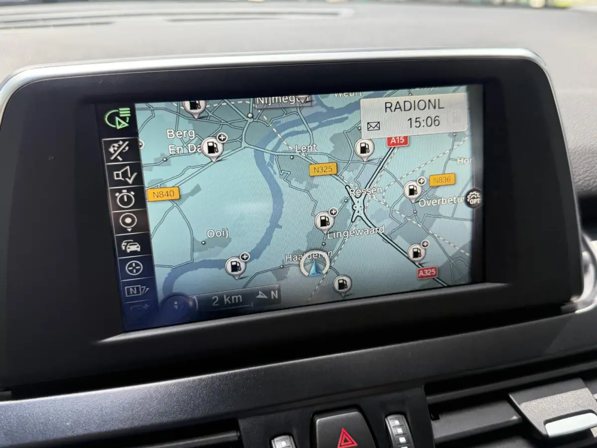 216i Essential | PDC | ECC | Navigatie | LM Velgen