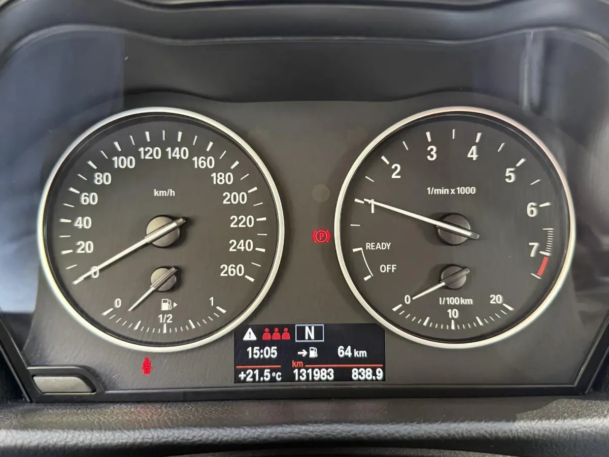 216i Essential | PDC | ECC | Navigatie | LM Velgen
