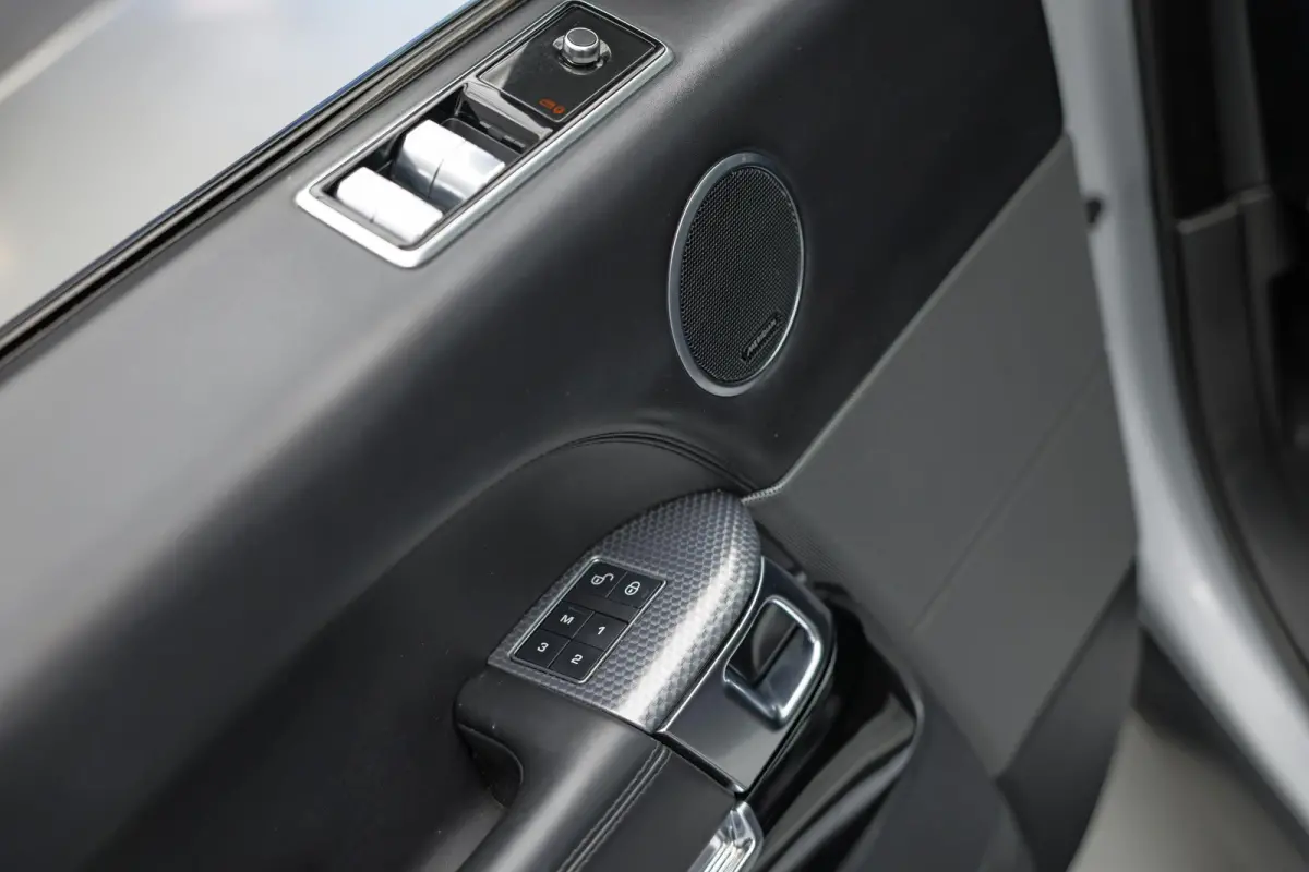 4.4 SDV8 Autobiography Dynamic |Pano|Stoelkoeling|Meridian|INC.BTW|