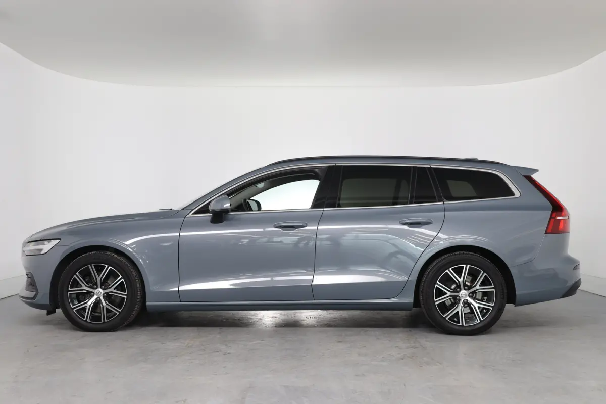 2.0 B4 Core | LED | Stoel/Stuurverwarming | Cruise Adaptive | Clima | Camera | Navi | keyless | BLIS | Lichtmetalen Velgen