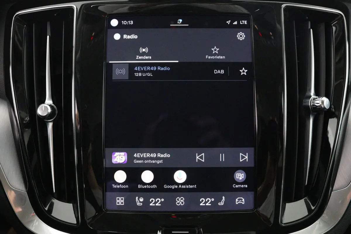 2.0 B4 Core | LED | Stoel/Stuurverwarming | Cruise Adaptive | Clima | Camera | Navi | keyless | BLIS | Lichtmetalen Velgen