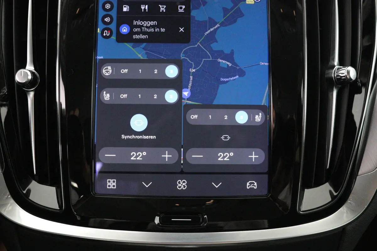 2.0 B4 Core | LED | Stoel/Stuurverwarming | Cruise Adaptive | Clima | Camera | Navi | keyless | BLIS | Lichtmetalen Velgen
