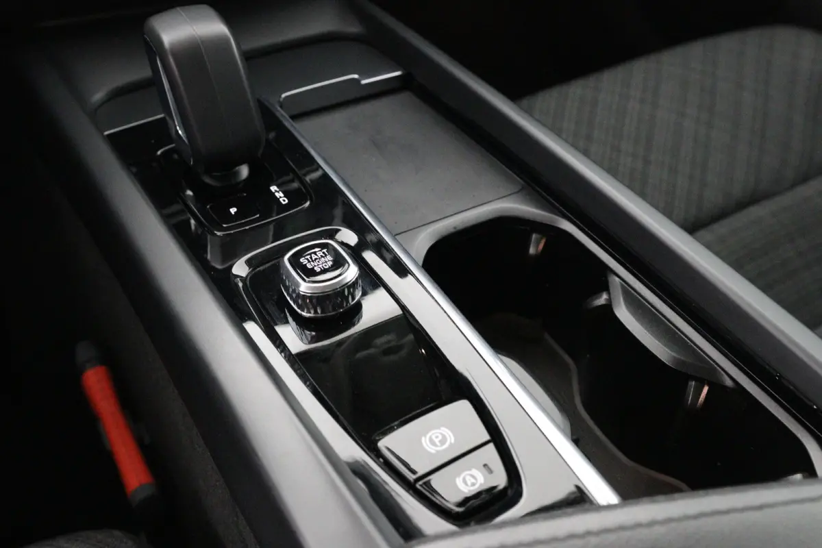 2.0 B4 Core | LED | Stoel/Stuurverwarming | Cruise Adaptive | Clima | Camera | Navi | keyless | BLIS | Lichtmetalen Velgen