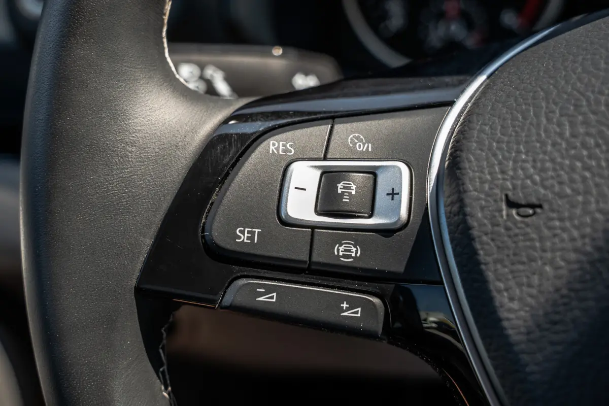 2.0 TDI L4H3 | 177 PK | Automaat | LED | Camera | Carplay | Cruise | PDC | Airco | Trekhaak