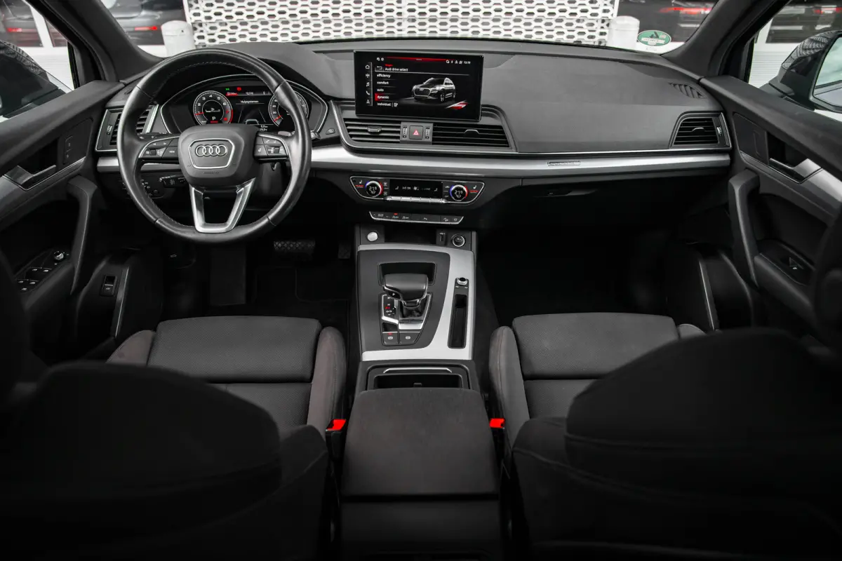 45 TFSI | Panoramadak | Stoelverwarming | Achteruitrijcamera | | Achteruitrijcamera | Apple Carplay/Android Auto|telefoonintegratie premium | Cruise control adaptief met Stop&Go