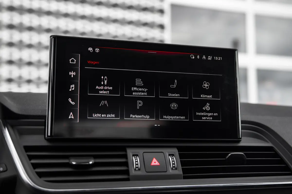 45 TFSI | Panoramadak | Stoelverwarming | Achteruitrijcamera | | Achteruitrijcamera | Apple Carplay/Android Auto|telefoonintegratie premium | Cruise control adaptief met Stop&Go