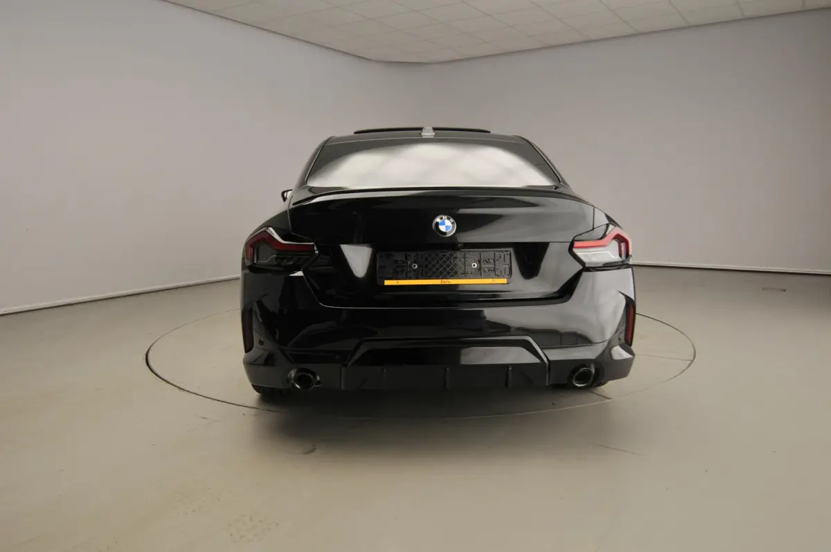 218i High Executive | M Sportpakket Pro | Innovation Pack | Travel Pack | Premium Pack