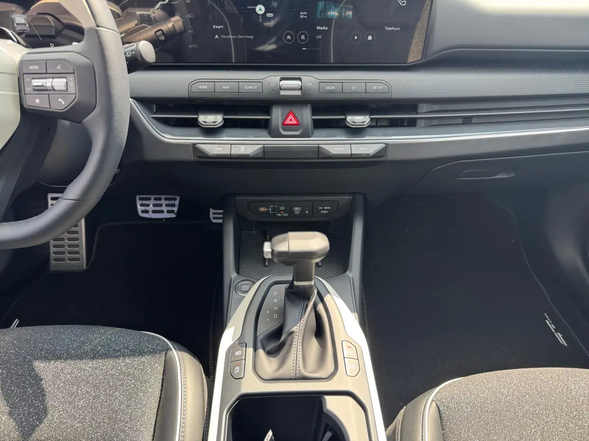 Sportswagon 1.0 T-GDi MHEV GT-Line Launch Edition Automaat | Pano | Dodehoekassistentie | Stoel & stuurverwarming | Elektrisch verstelbare bestuurdersstoel | Fabrieksgarantie | NAP