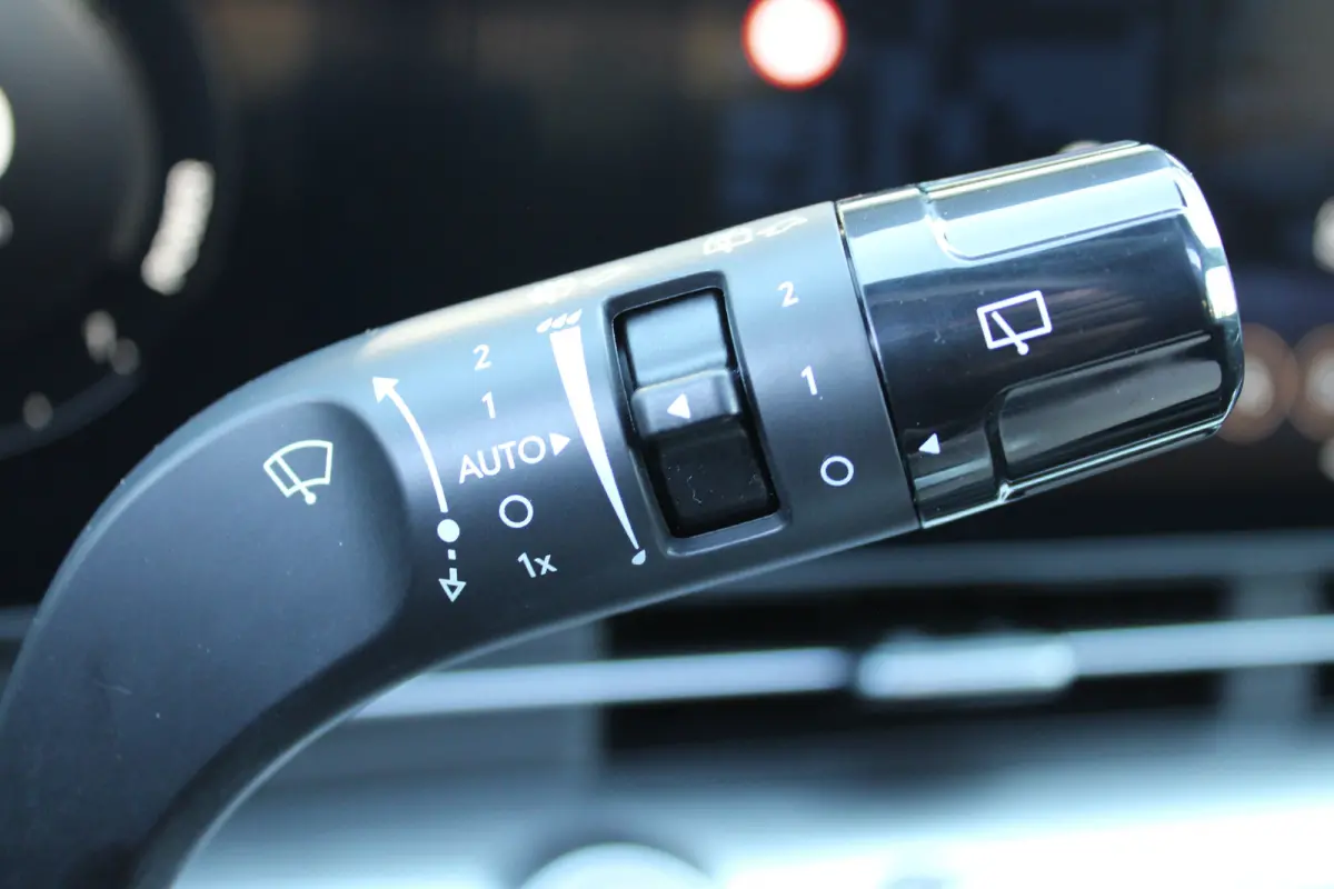1.6 GDI HEV Premium Sky | Achteruitrijcamera | Afneembare Trekhaak | Apple Carplay/Android Auto|telefoonintegratie premium