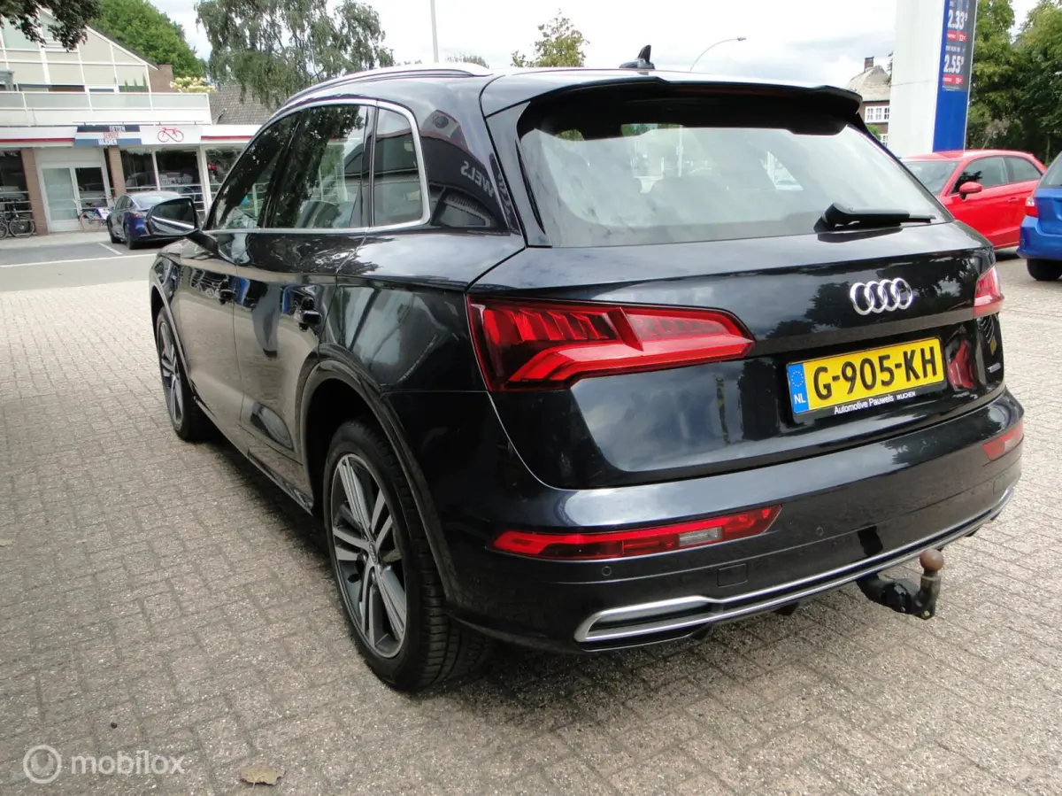 2.0 TFSI quattro Sport S Line Black Edition