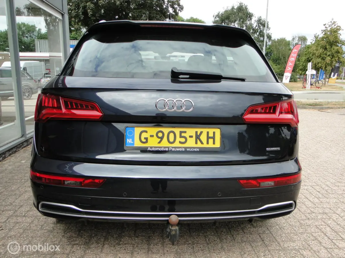 2.0 TFSI quattro Sport S Line Black Edition