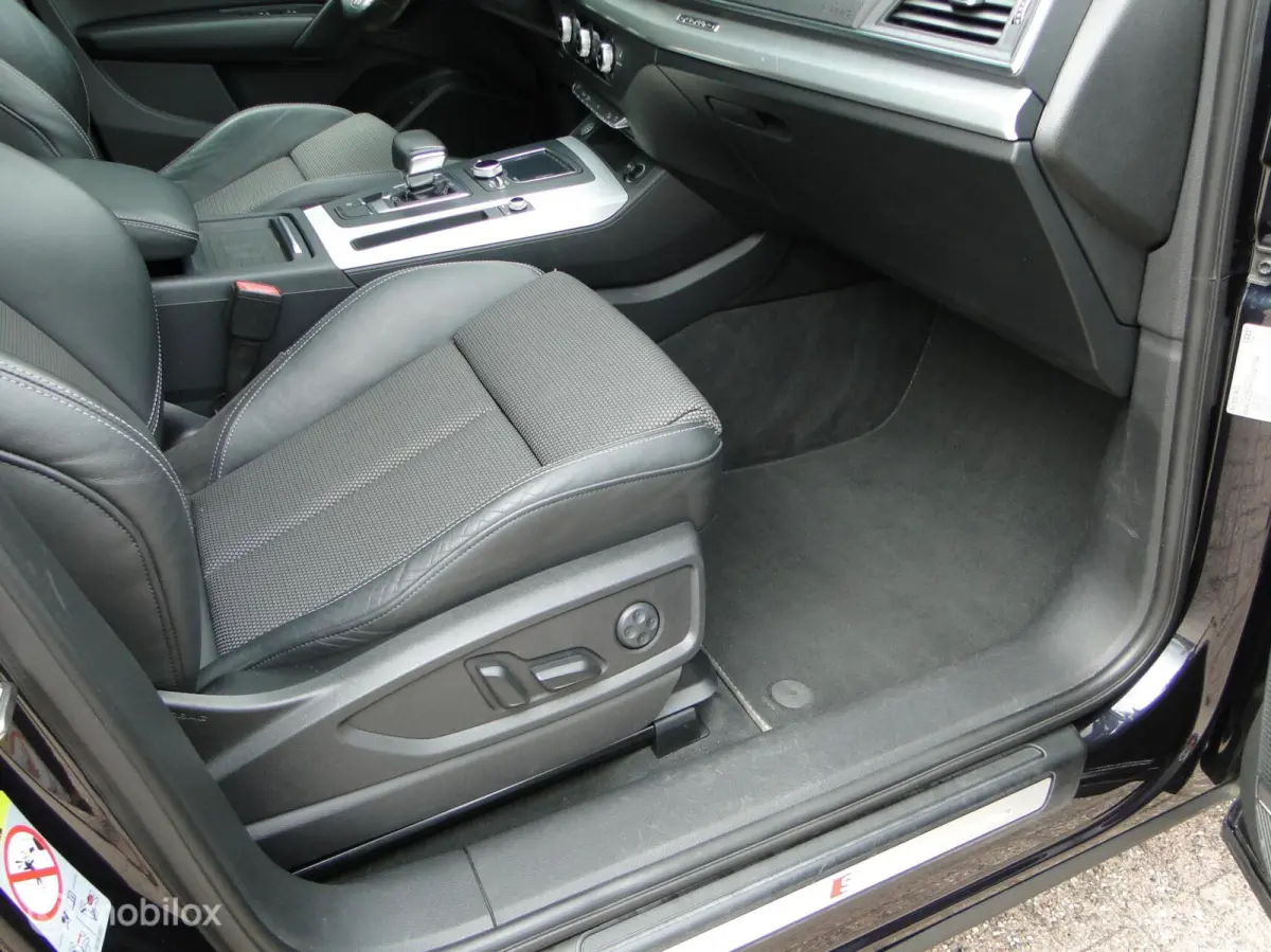 2.0 TFSI quattro Sport S Line Black Edition