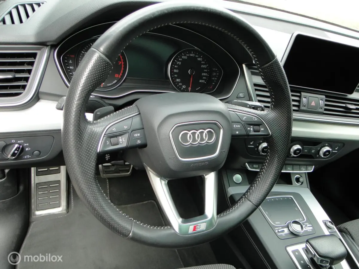 2.0 TFSI quattro Sport S Line Black Edition