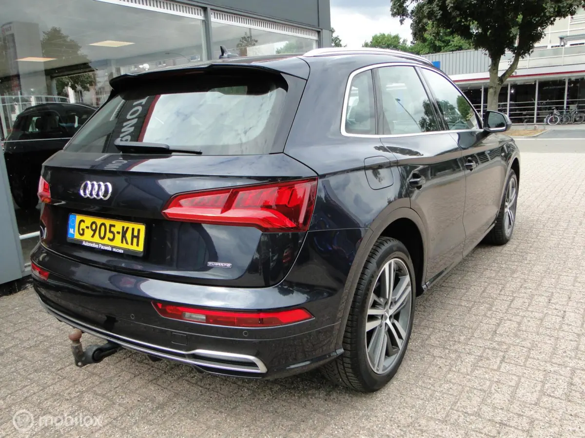 2.0 TFSI quattro Sport S Line Black Edition