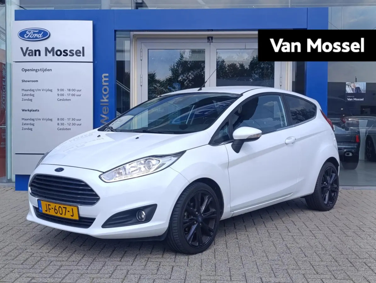 1.0 EcoBoost Titanium | Automaat | Volledig Dealeronderhouden! | 17-Inch | Camera | Sony-Audio | Voorruitverwarming | Cruise Control | Climate Control | Elek. inklapbare spiegels | Parkeerse