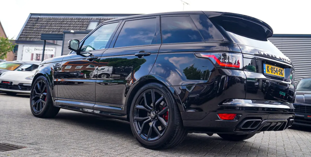 5.0 V8 SC SVR | Carbon Package | Kuipstoelen | 576PK | 360 cam | HuD | Stoelkoeling | Carbon Motorkap