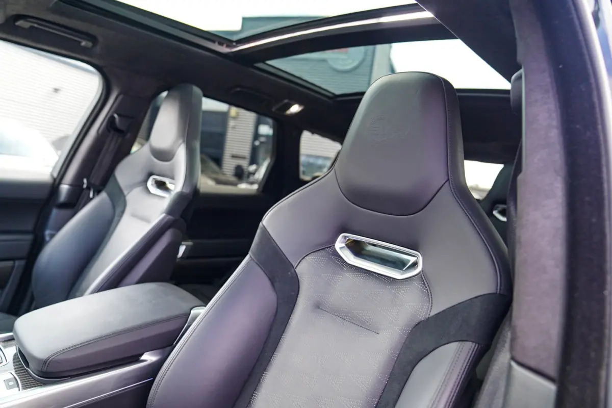 5.0 V8 SC SVR | Carbon Package | Kuipstoelen | 576PK | 360 cam | HuD | Stoelkoeling | Carbon Motorkap