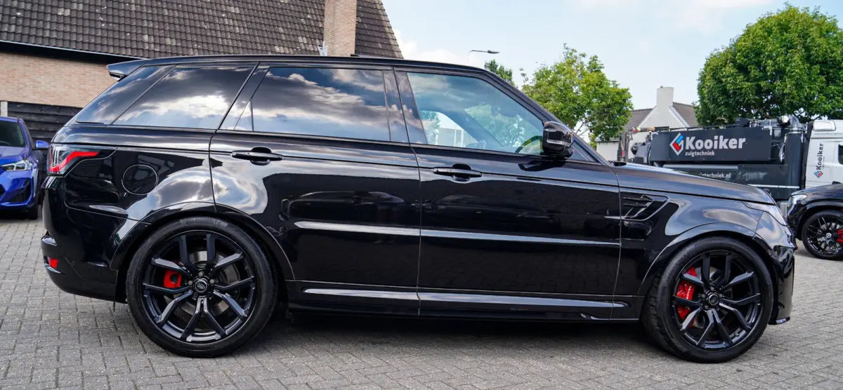 5.0 V8 SC SVR | Carbon Package | Kuipstoelen | 576PK | 360 cam | HuD | Stoelkoeling | Carbon Motorkap