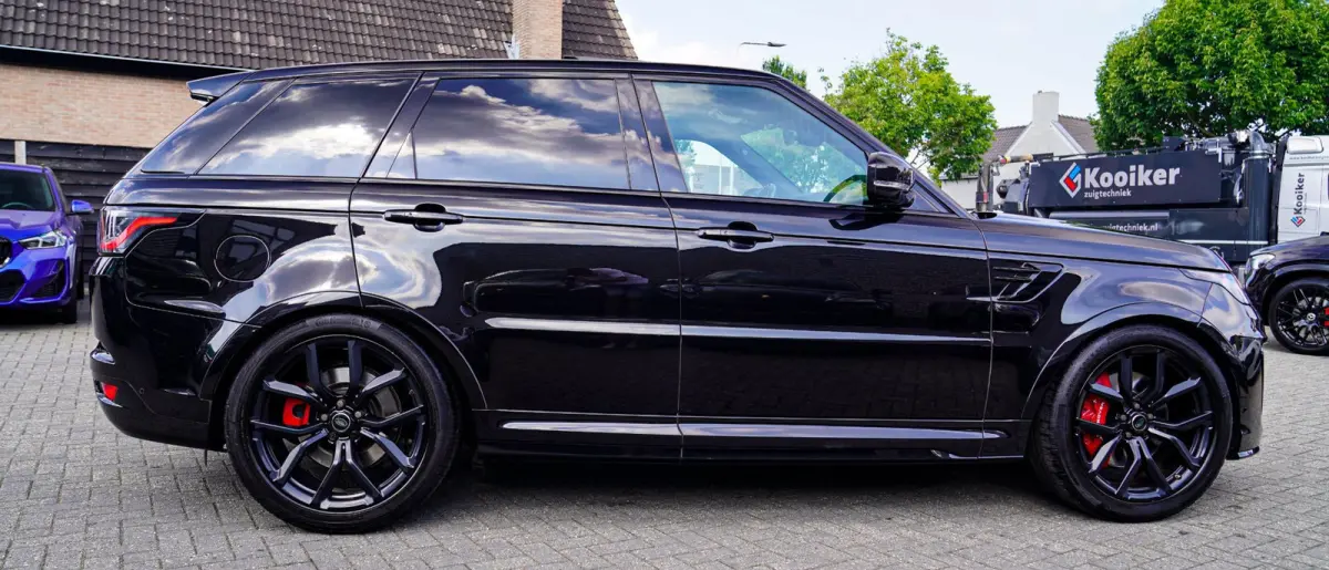 5.0 V8 SC SVR | Carbon Package | Kuipstoelen | 576PK | 360 cam | HuD | Stoelkoeling | Carbon Motorkap