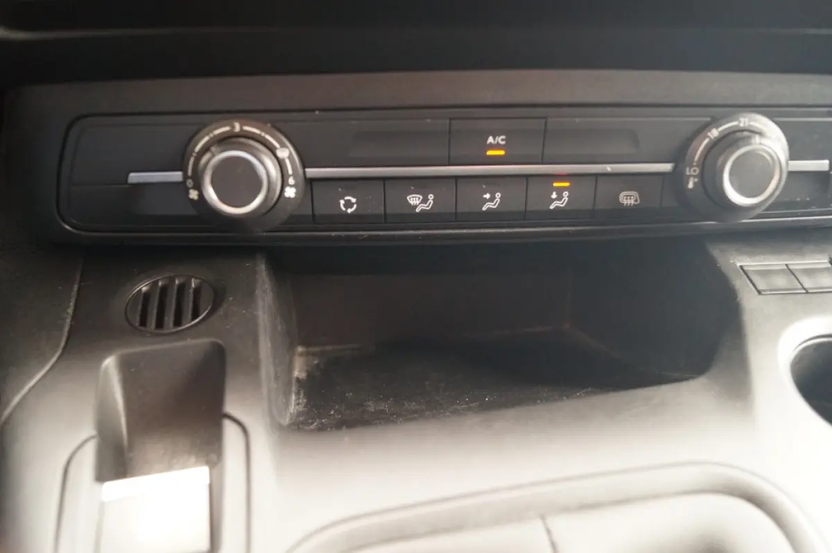 1.5 BlueHDI Club -AIRCO-CARPLAY-TREKHAAK-
