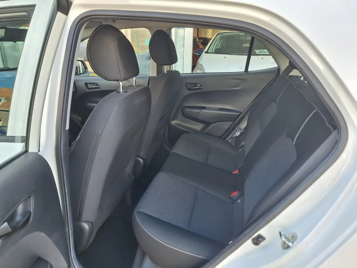 1.0 MPi ComfortPlusLine 5Drs /Camera/Navi/Apple/Android/Garantie