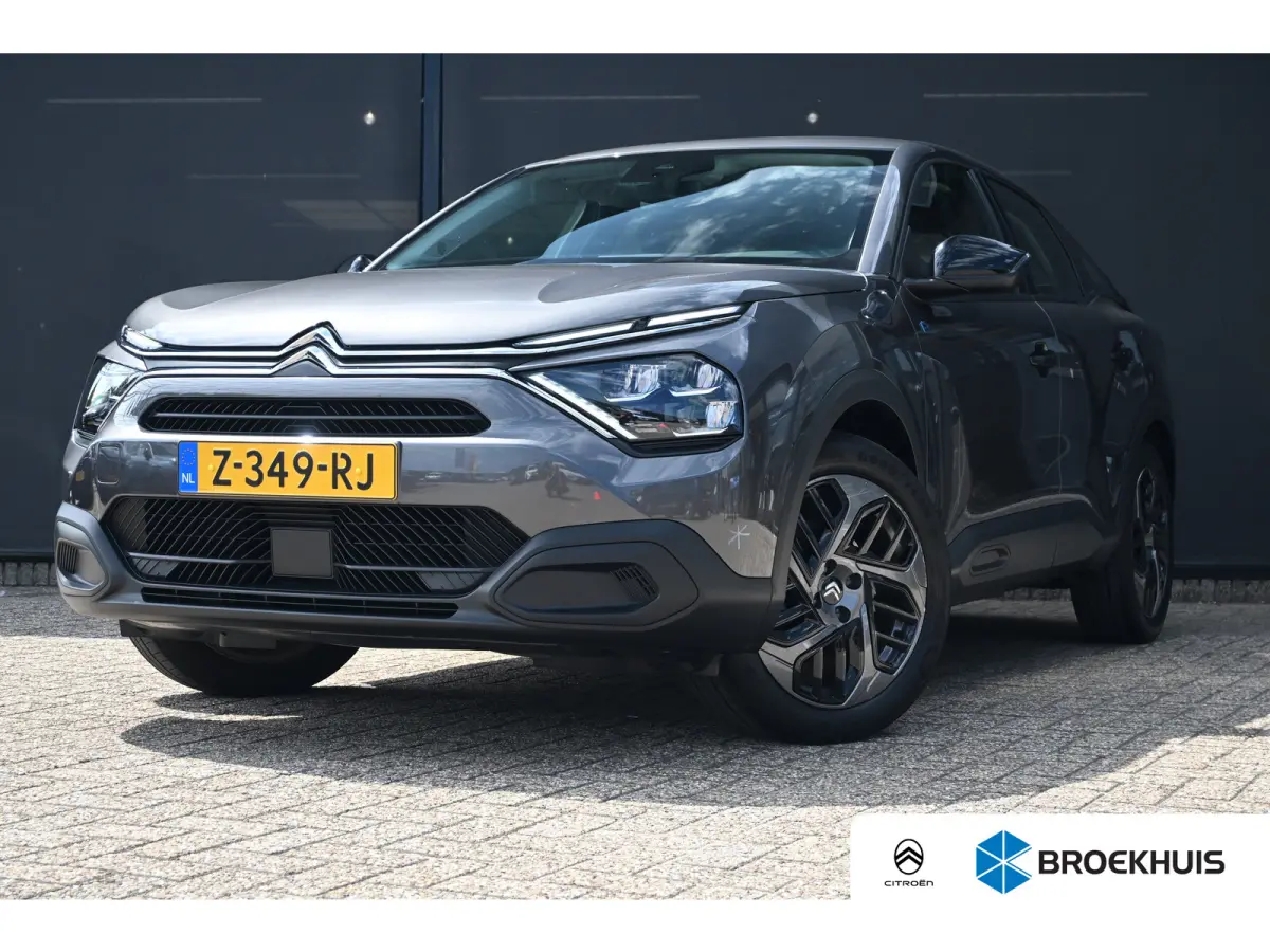 You 50 kWh 3 Fase | Navigatie by App | Achteruitrijcamera | Full-LED | Parkeersensoren | Dealeronderhouden | !!