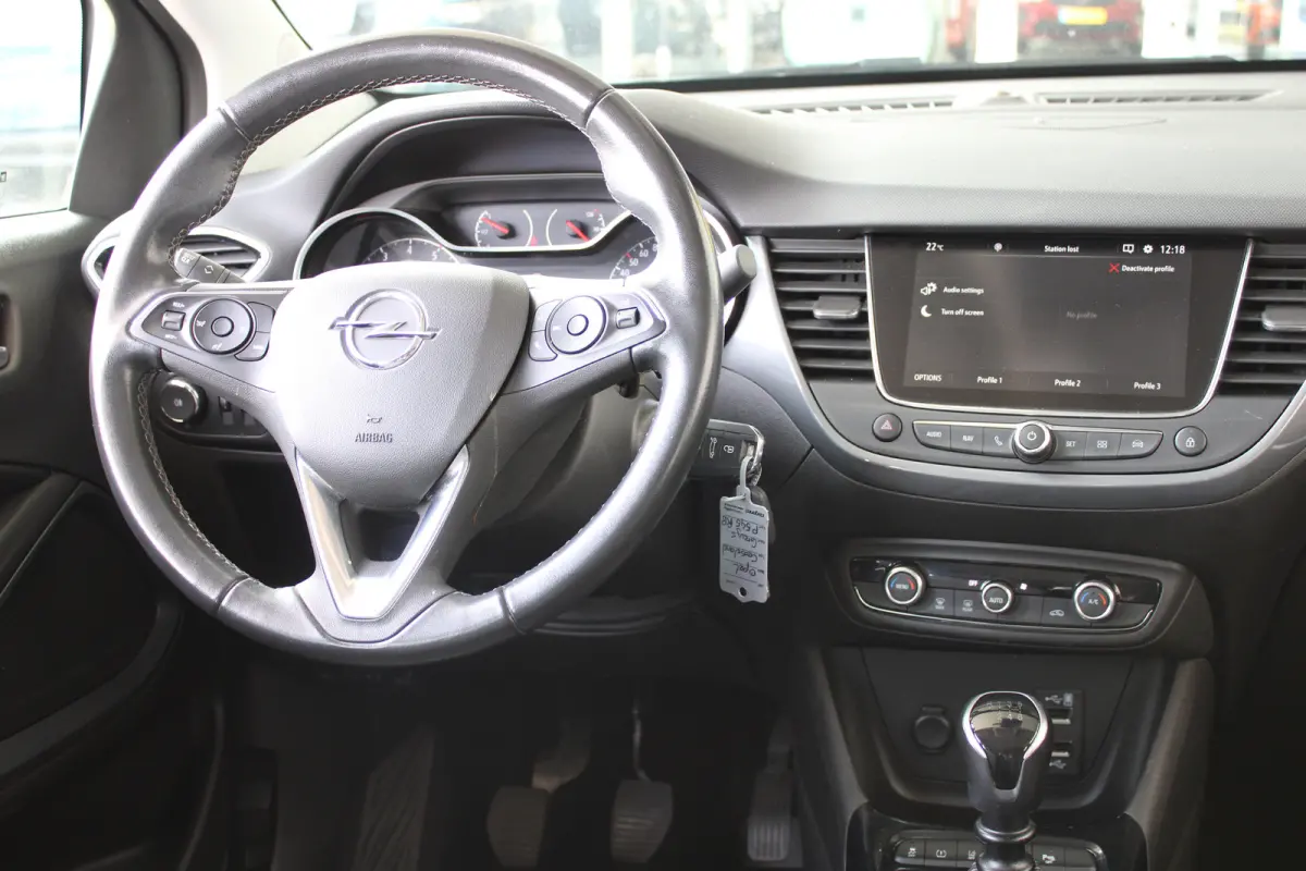 1.2 Turbo Elegance | Camera | Apple Carplay/ Android Auto | LED koplampen | Climate control |