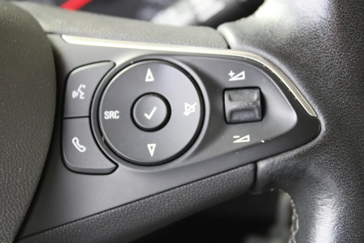 1.2 Turbo Elegance | Camera | Apple Carplay/ Android Auto | LED koplampen | Climate control |