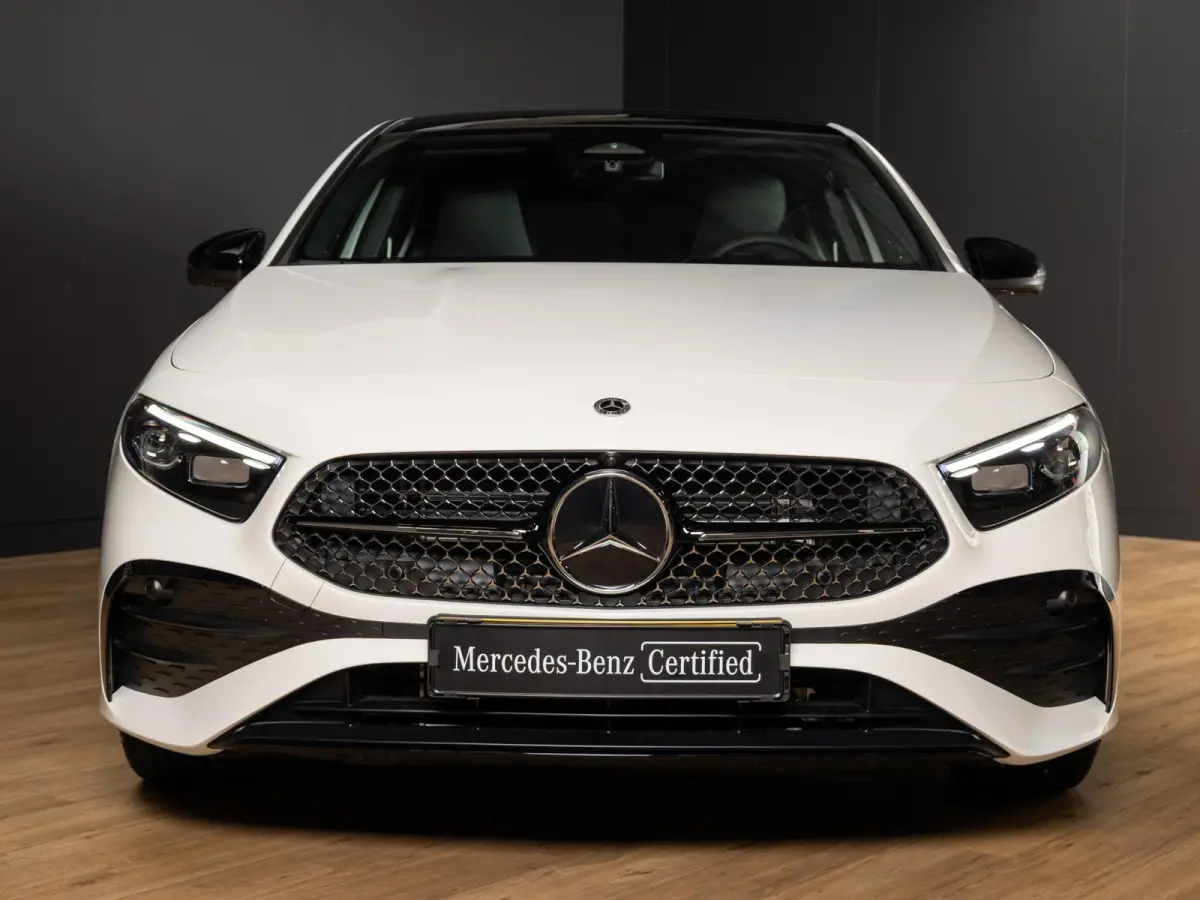 Hatchback 250 e Business Solution AMG | Premium Plus | Panorama dak
