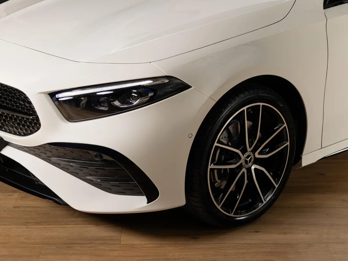 Hatchback 250 e Business Solution AMG | Premium Plus | Panorama dak