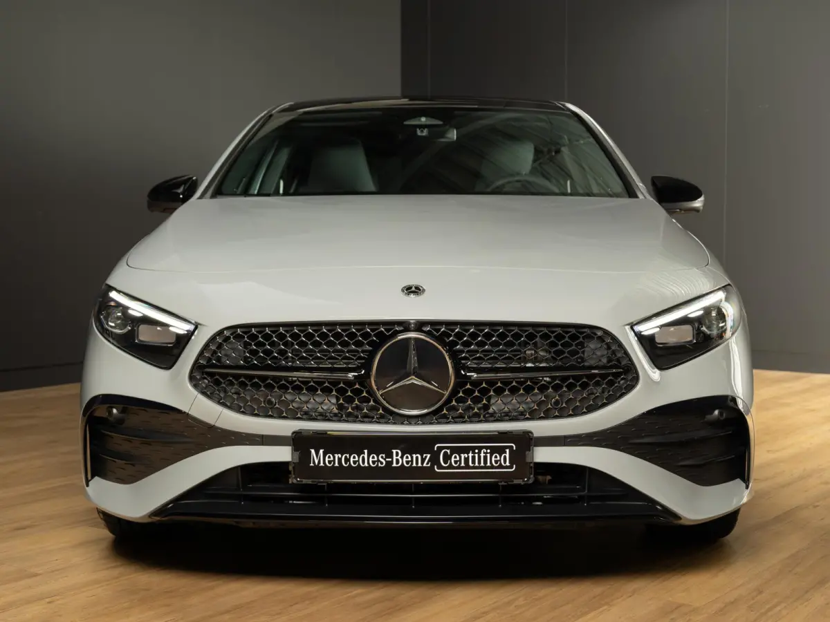 Hatchback 250 e Business Solution AMG | Premium PLUS | Panorama dak