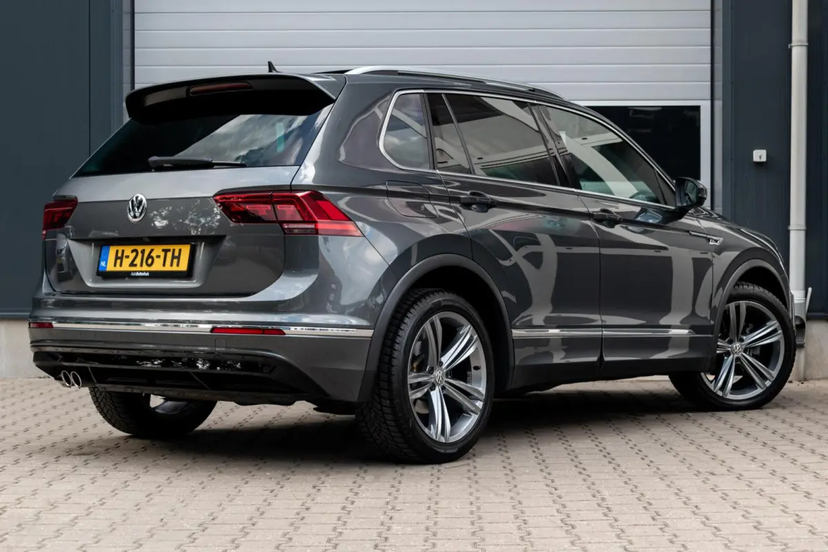 1.5 TSI ACT Highline R-Line|PANO|ADAPT. CRUISE|STOELVERWARMING|ELEK. KLEP