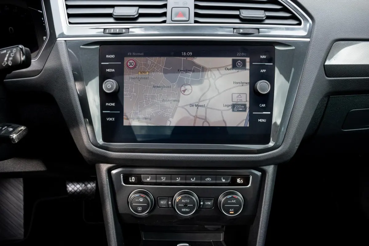 1.5 TSI ACT Highline R-Line|PANO|ADAPT. CRUISE|STOELVERWARMING|ELEK. KLEP
