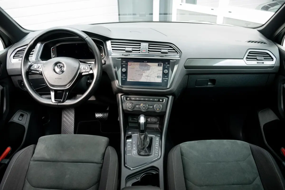 1.5 TSI ACT Highline R-Line|PANO|ADAPT. CRUISE|STOELVERWARMING|ELEK. KLEP