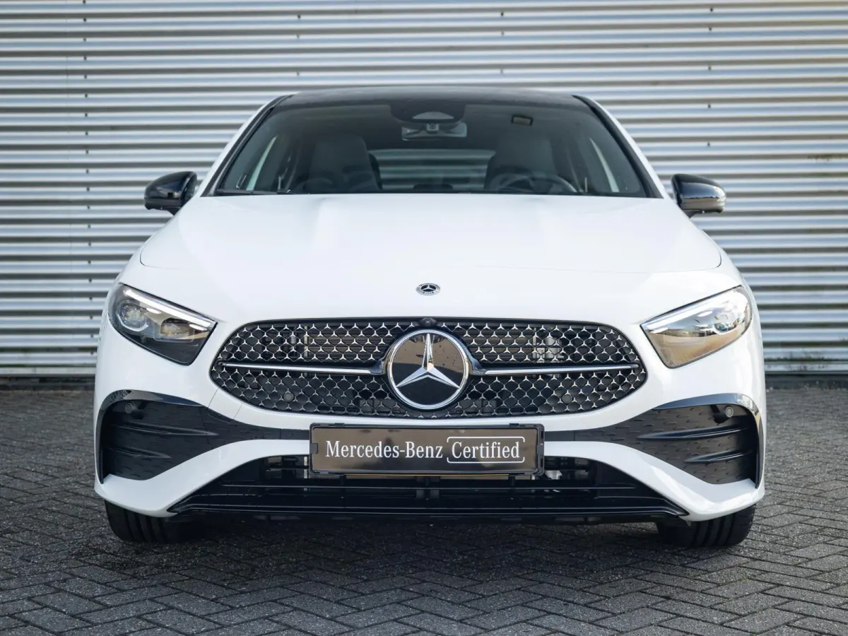 Hatchback 250 e Business Solution AMG Premium PLUS | Panorama dak