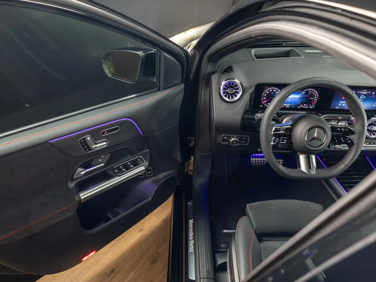 250 e Business Solution AMG Premium PLUS | Panorama dak | Trekhaak
