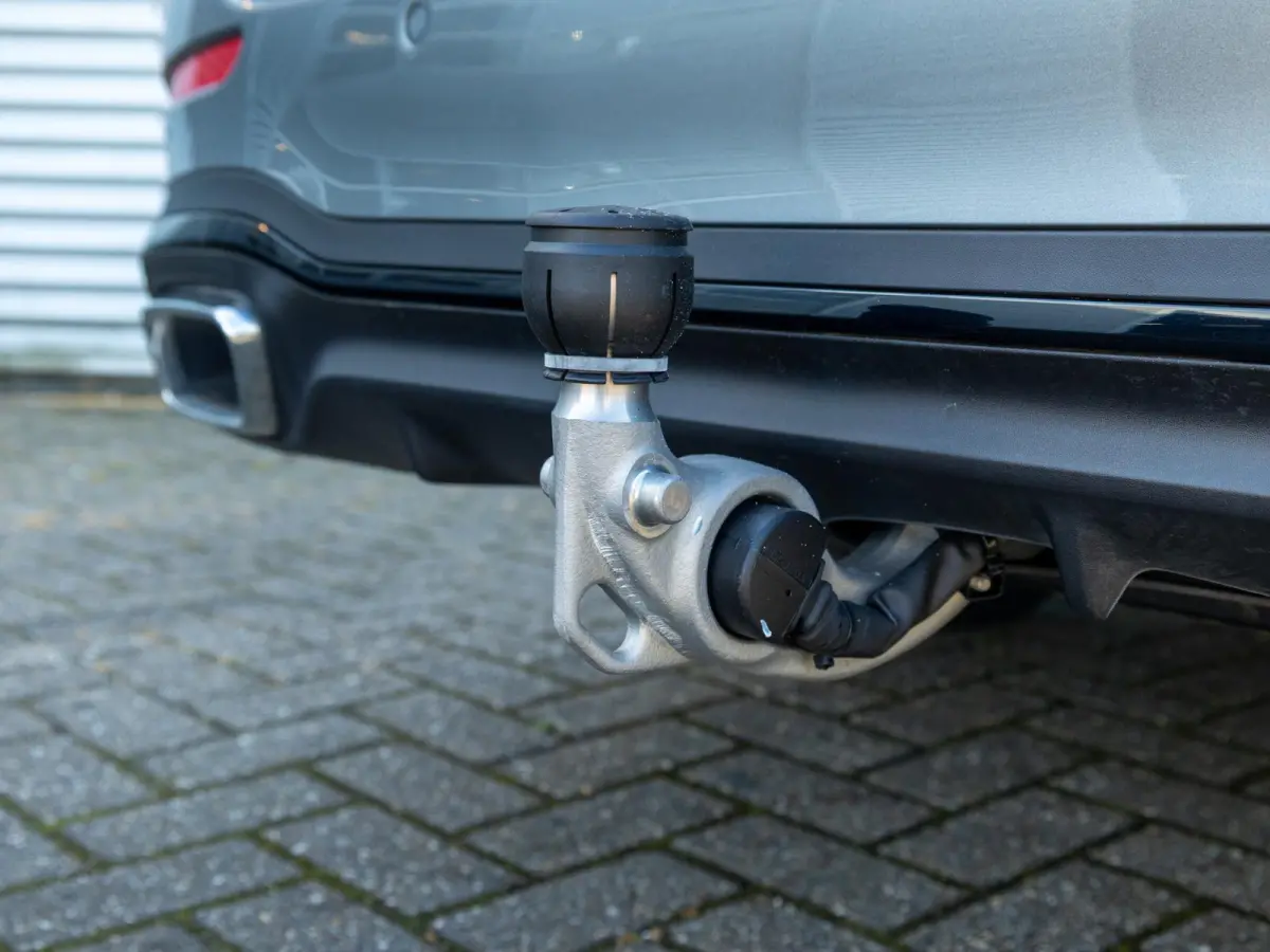 300 e Business Solution AMG Panorama dak | Trekhaak