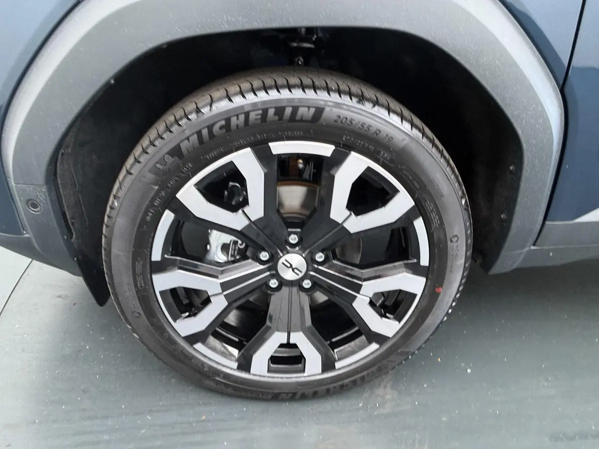 1.8 Hybrid 155 Limited Edition