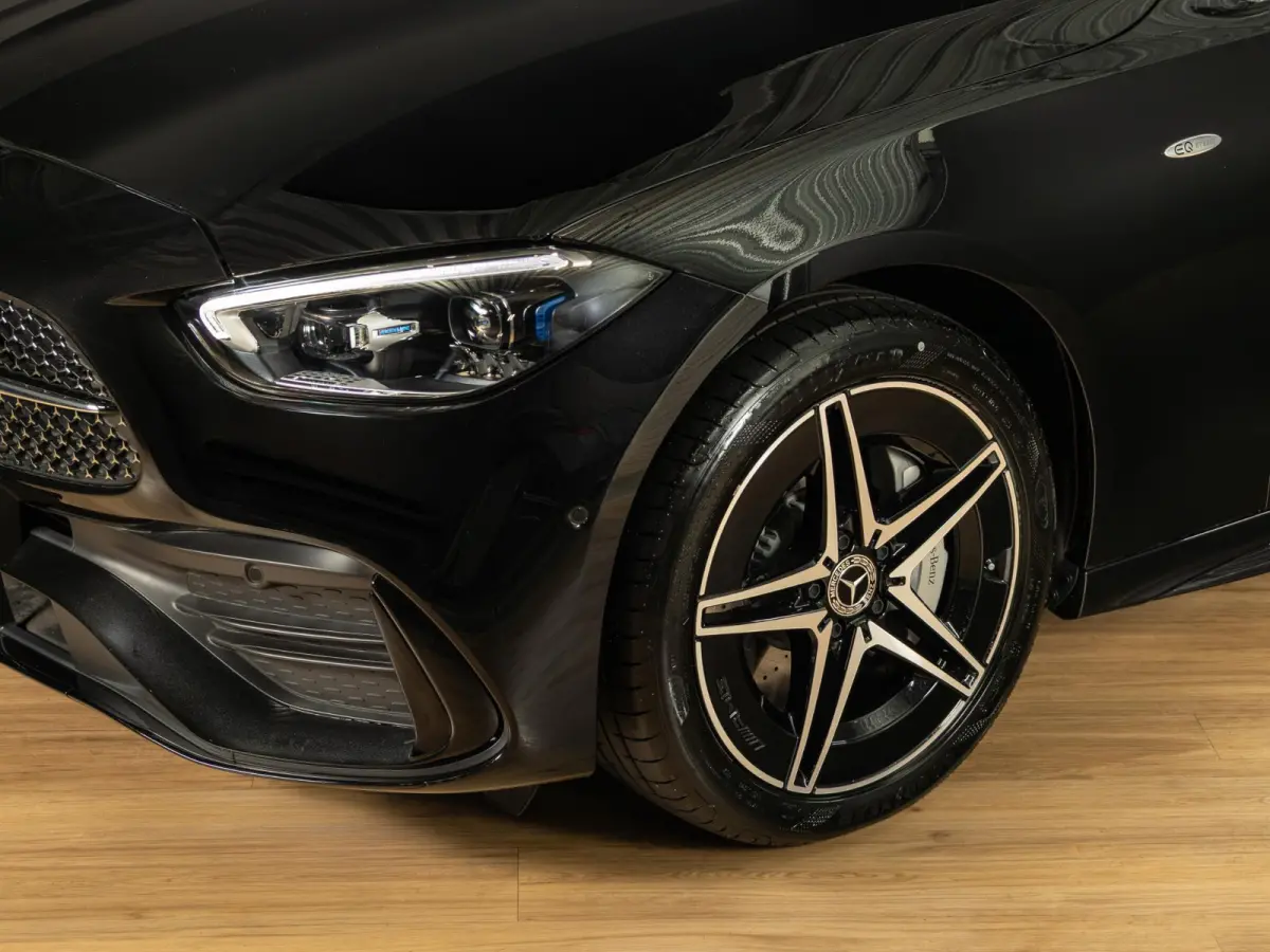 300e Business Solution AMG Premium PLUS | Panorama dak | Trekhaak