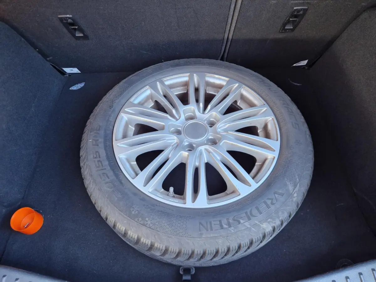 1.0 Titanium 12 MND BOVAG GAR|NAVI|CAMERA|ECC|CR. CONTR|APPLE CARPLAY