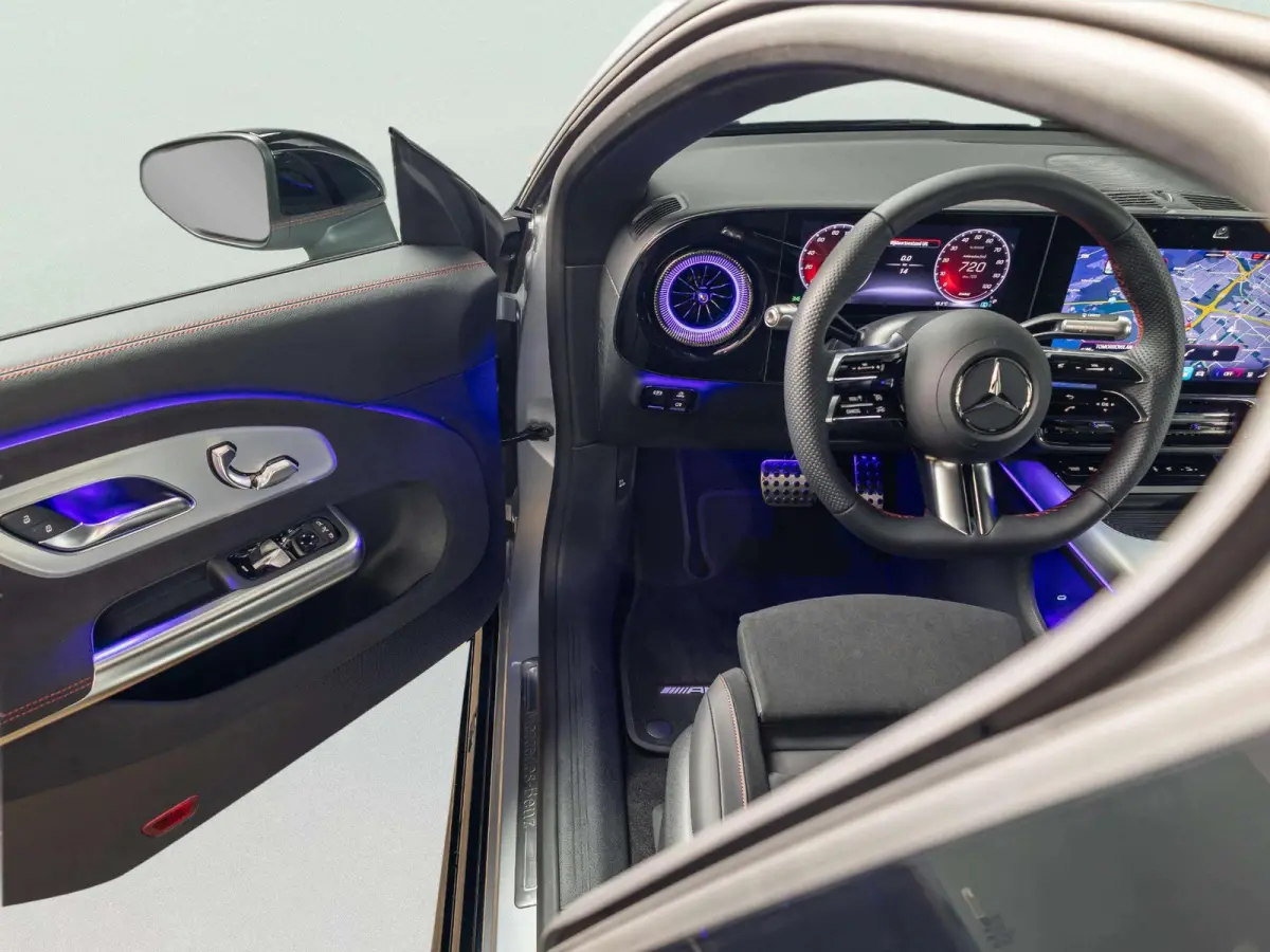 Limousine 250+ Launch Edition 85.5 kWh