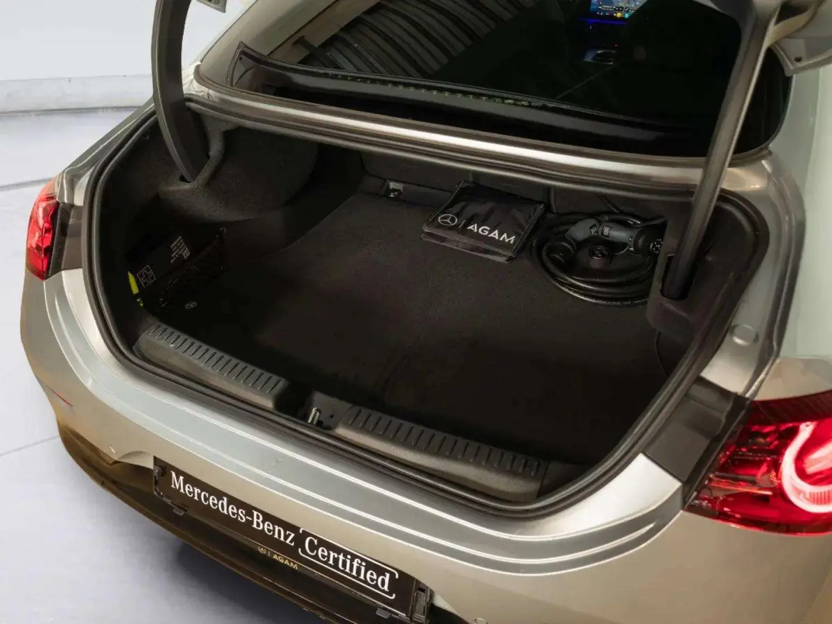 Limousine 250+ Launch Edition 85.5 kWh