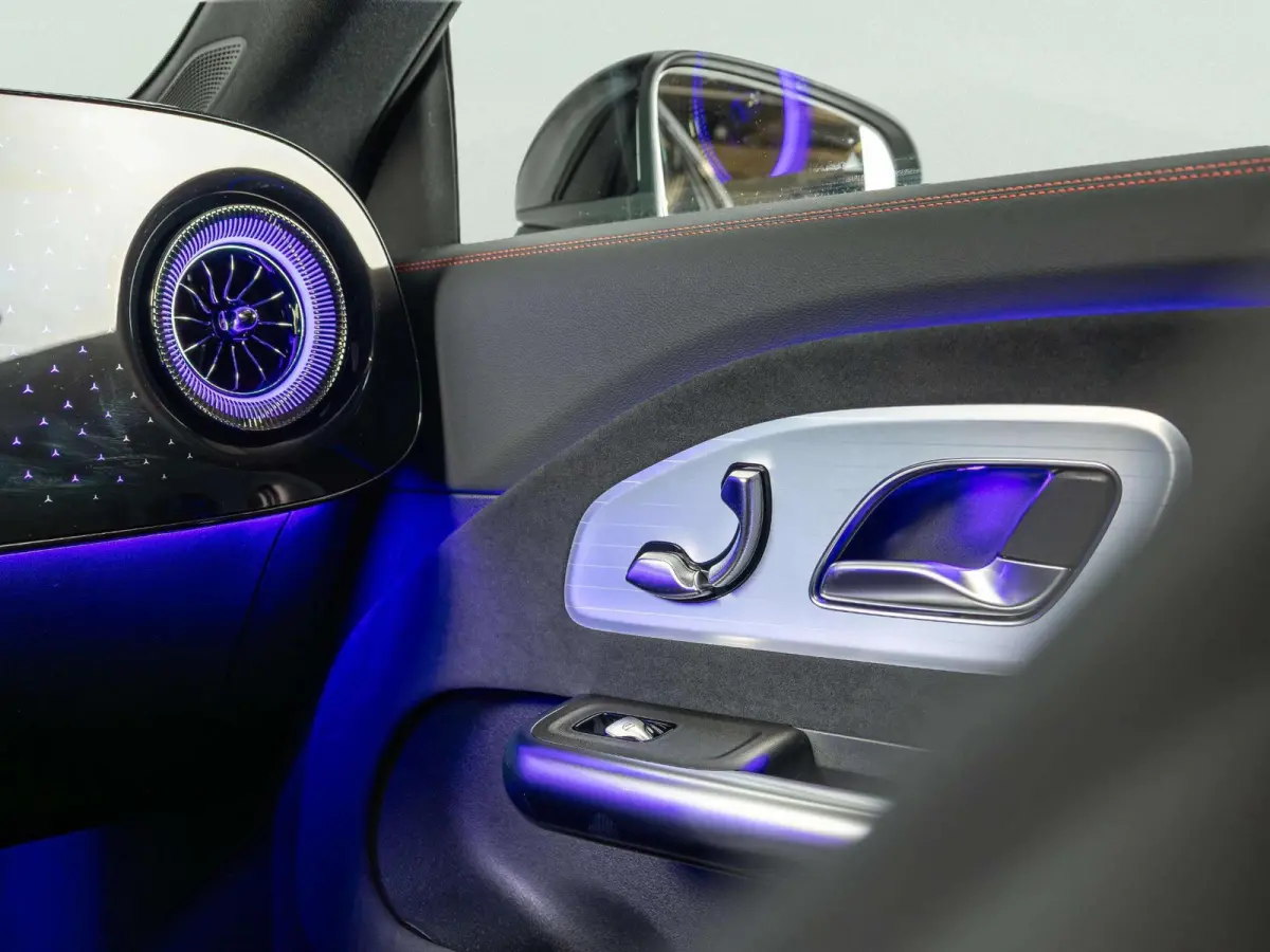 Limousine 250+ Launch Edition 85.5 kWh