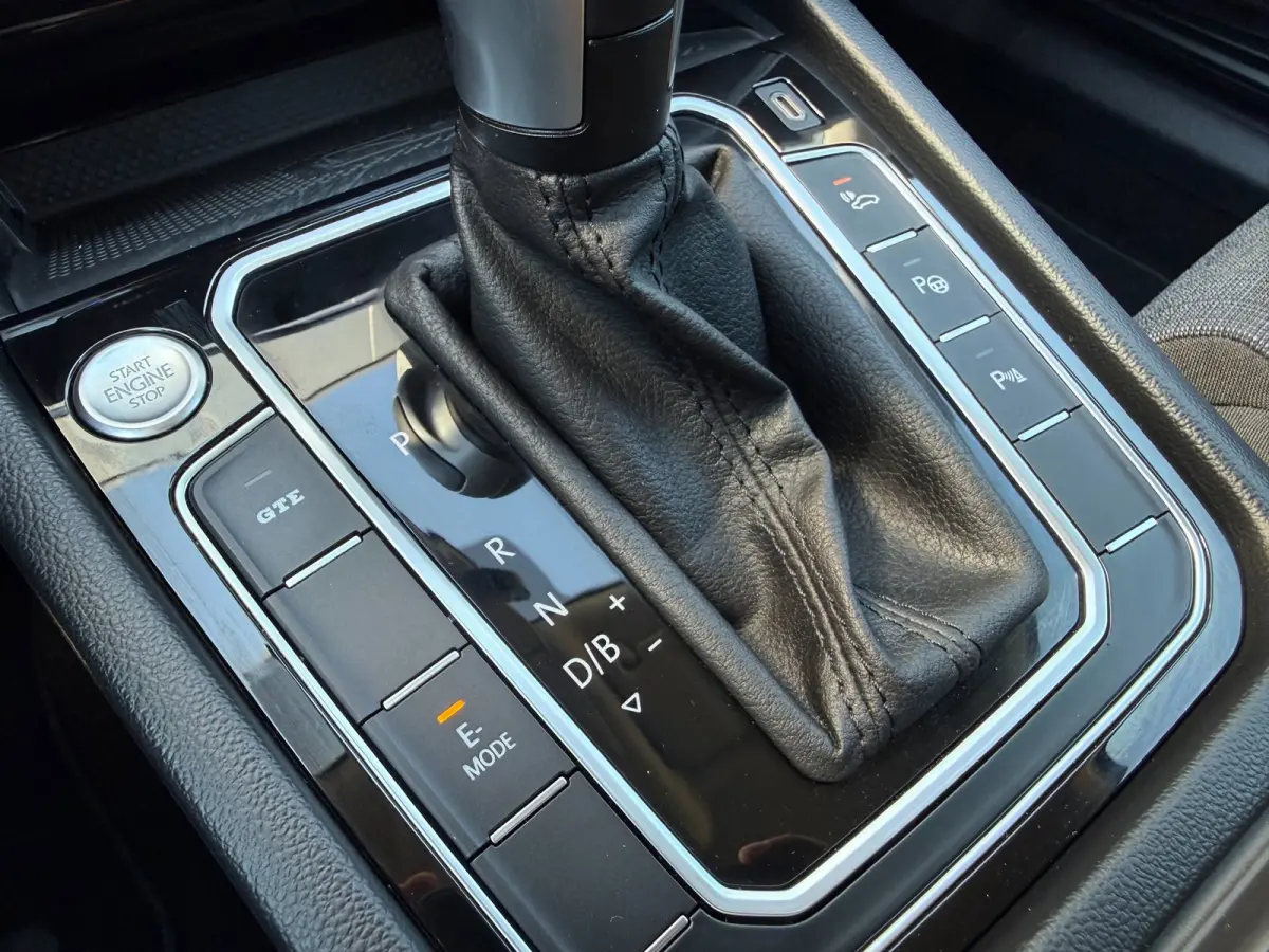 1.4 TSI PHEV GTE * Trekhaak * AUTOMAAT * Parkeercamera * Head-up Display *