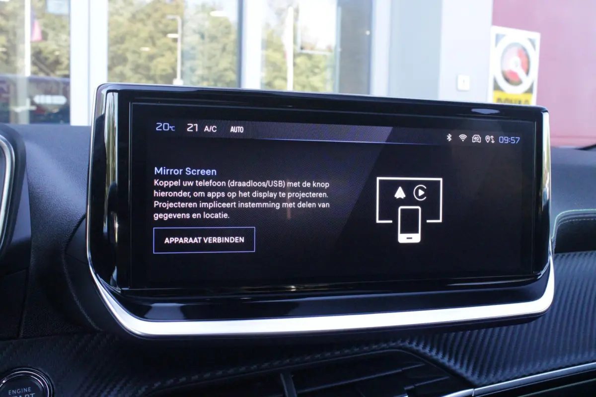 EV GT PACK 156PK 54 kWh | PANORAMISCH SCHUIF/KANTEL DAK | ALCANTARA EXECUTIVE INTERIOR INCL. VERWARMBARE VOORSTOELEN EN ELEKTRISCH VERSTELBARE BESTUURDERSSTOEL MET MASSAGE FUNCTIE | 18" LICH
