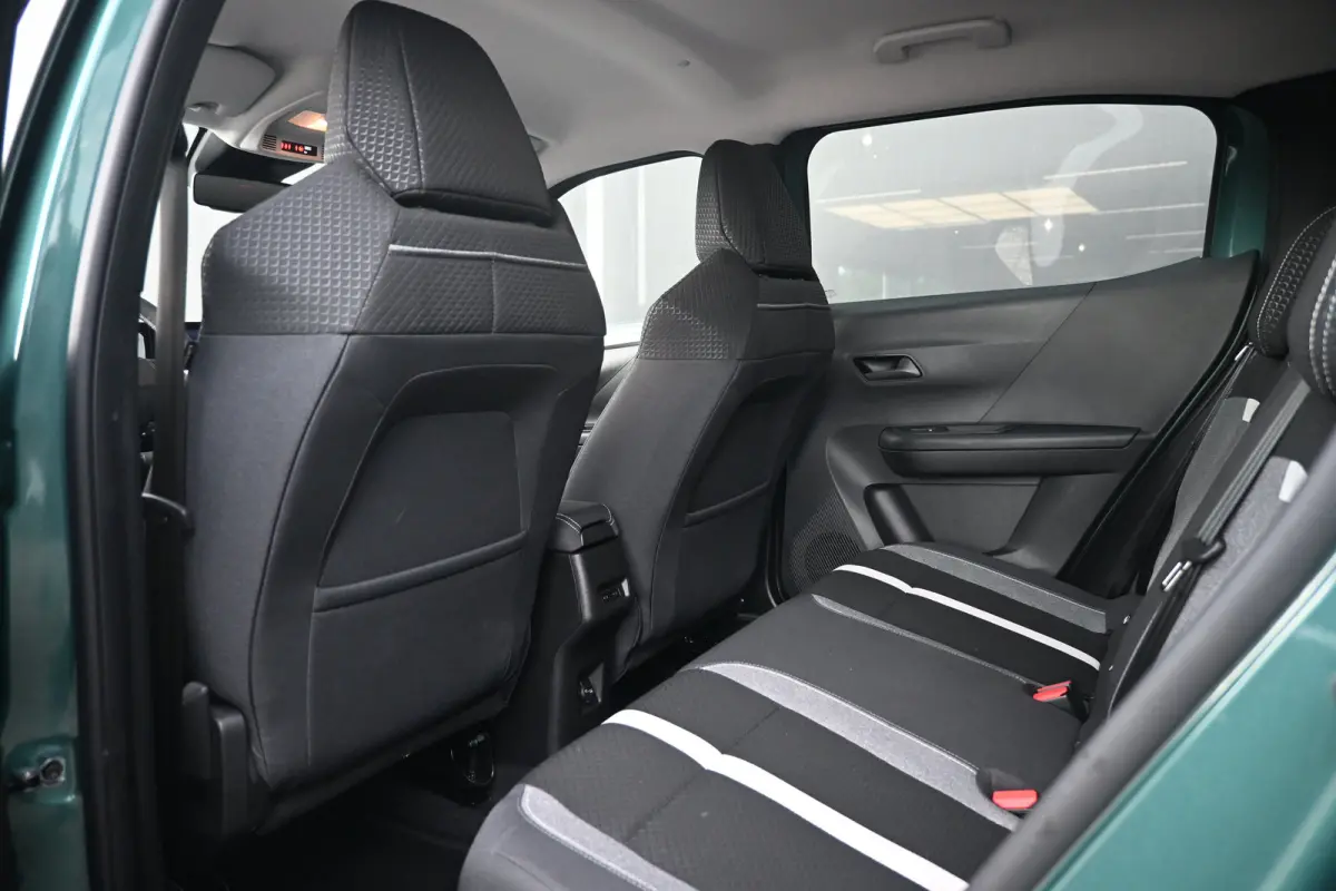 1.2 Turbo Hybrid Edition 145pk | Tot 8 Jaar Garantie! | Navigatie | Achteruitrijcamera | Comfortstoelen | Stoel/Stuurverwarming | Climate Control | !!