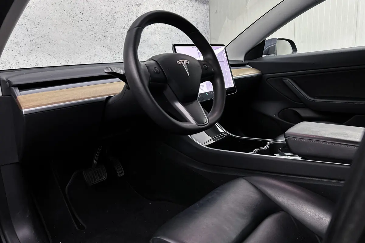 Long Range AWD 75 kWh | Panoramadak | Lederen bekleding