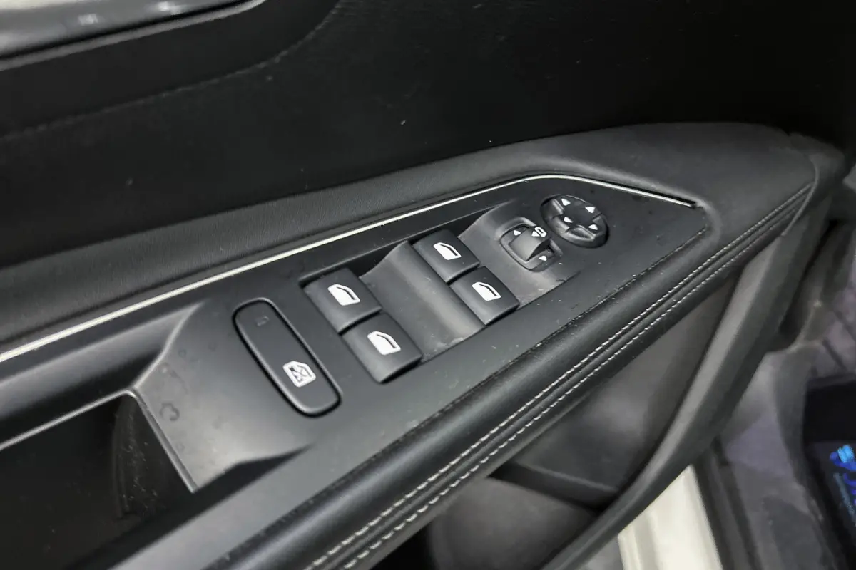 1.2 PureTech Allure | Half leder | Apple Carplay | Cruise control
