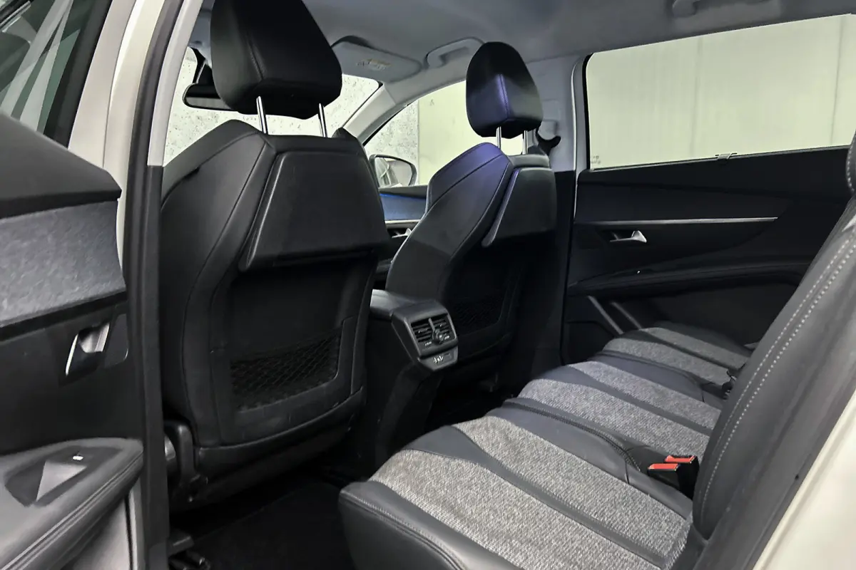 1.2 PureTech Allure | Half leder | Apple Carplay | Cruise control